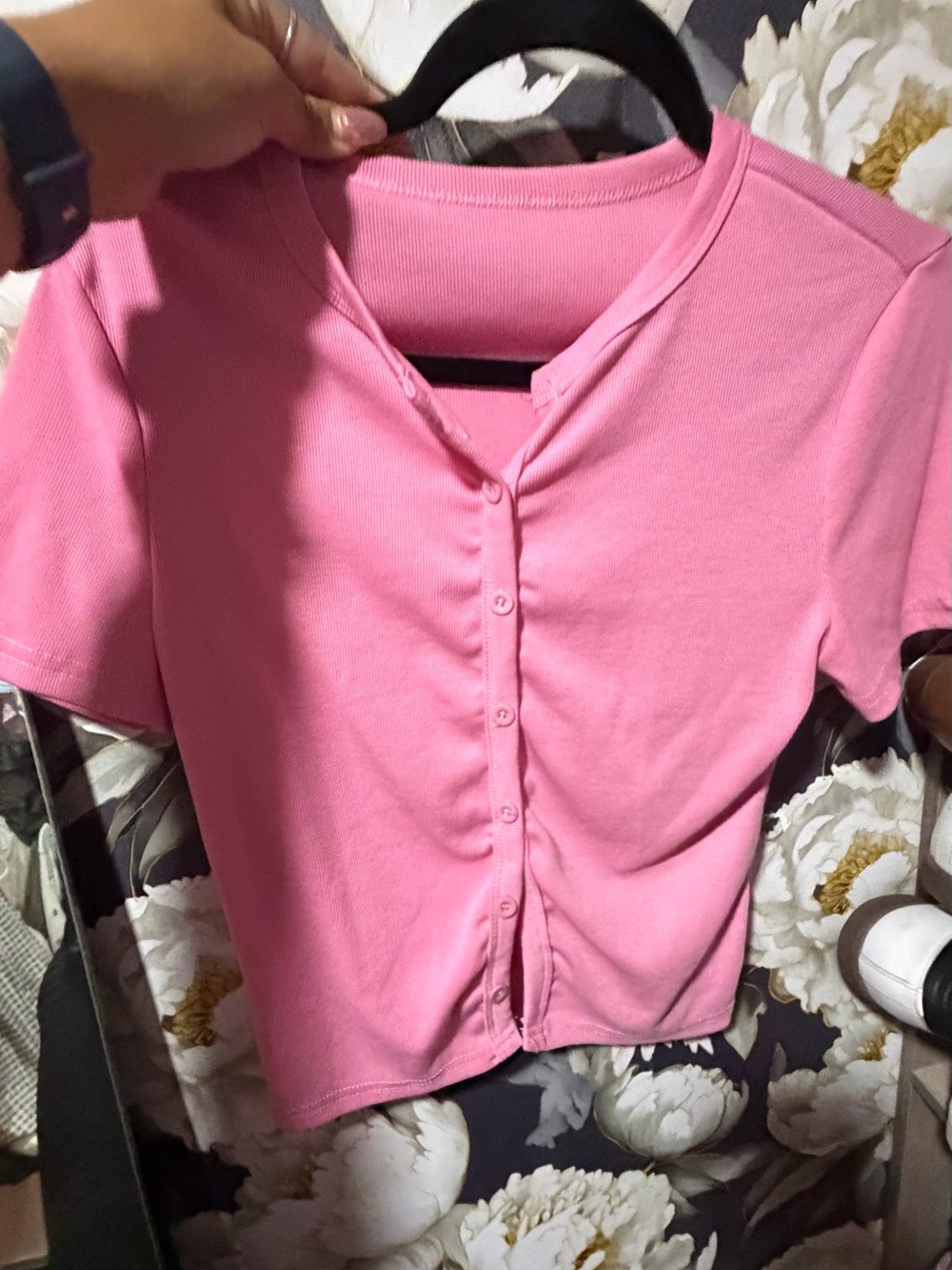 SHEIN Pink Button-Front Cropped Tee - Picture 2 of 3